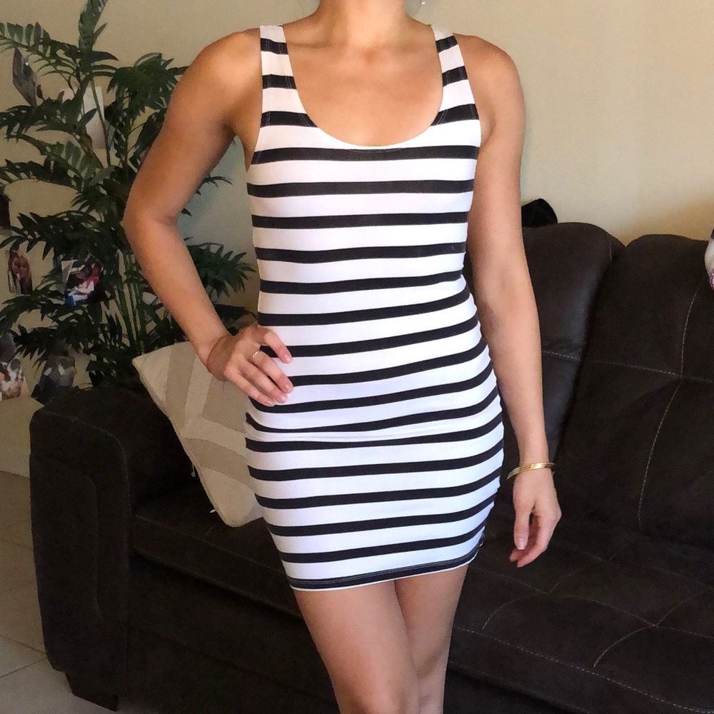 Stripped dress SMALL